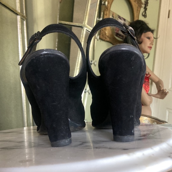 Vintage Velvet Platform Heels - Picture 4 of 13